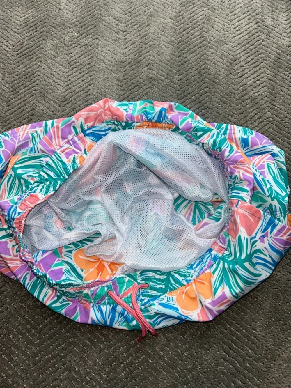 Vineyard Vines Kids Floral Swim Trunks. Faded Look, Size XL (18) Chappy Swim